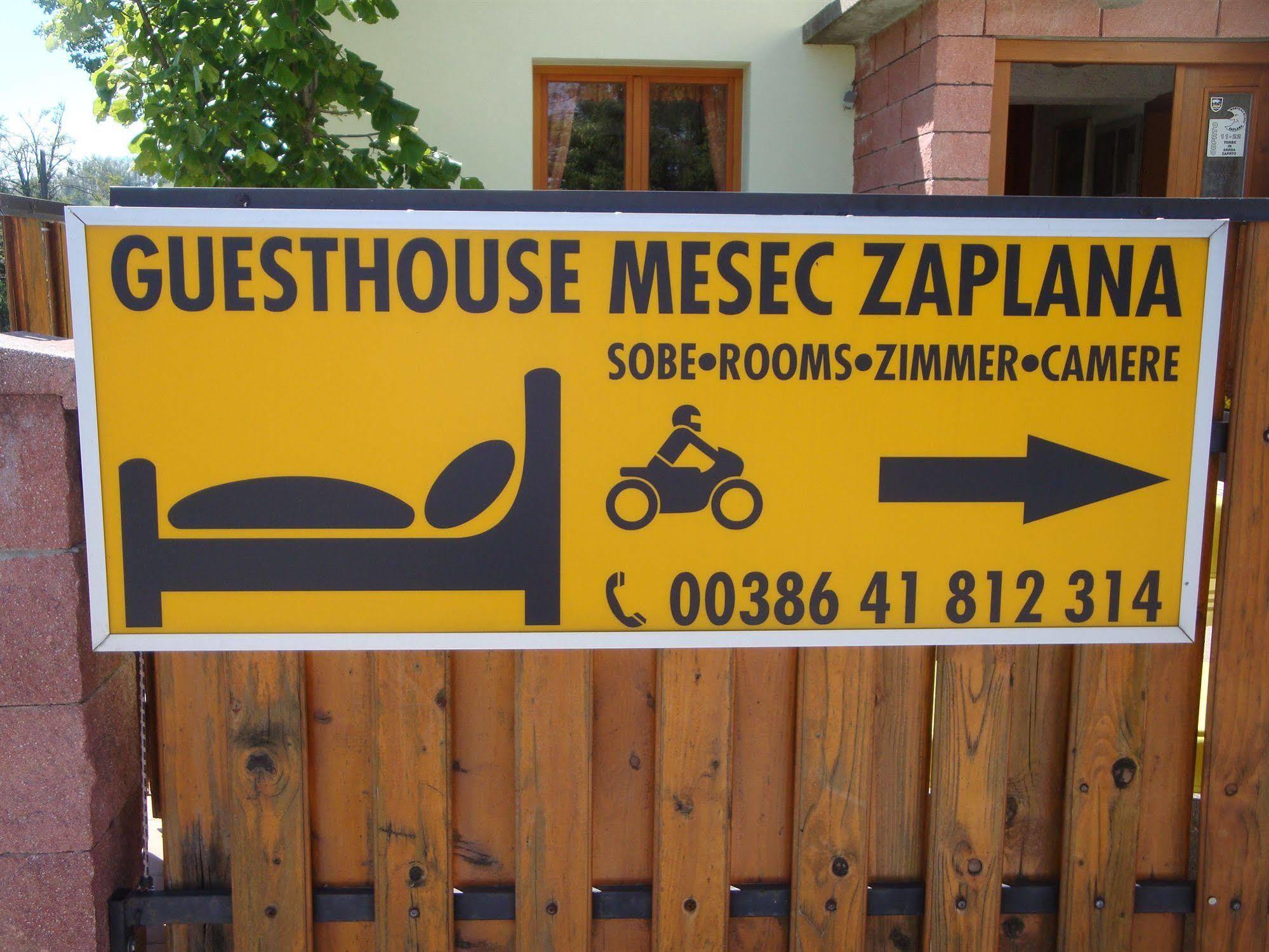Guesthouse Mesec Zaplana Vrhnika Dış mekan fotoğraf